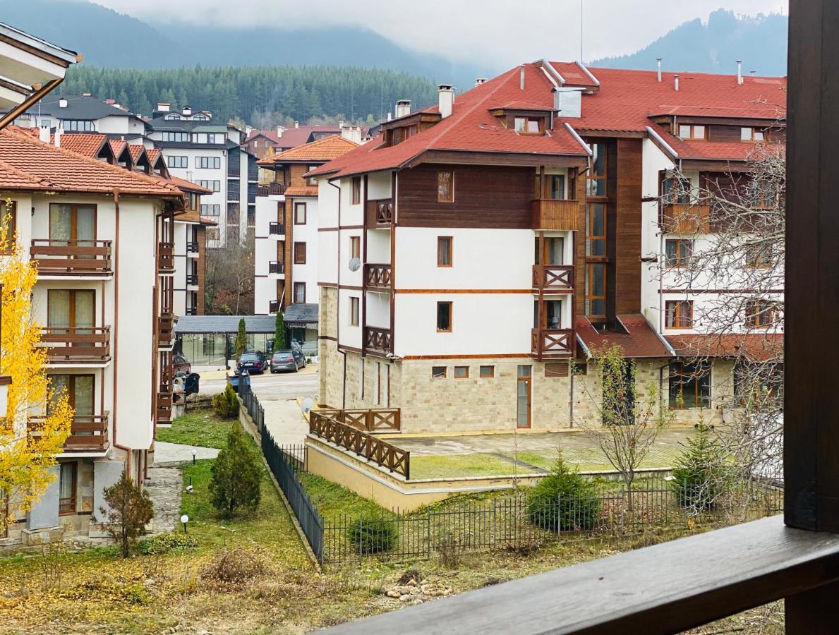 Charming Ski Apartments Near Gondola & Bar Street, Cedar Lodge 1 Complex Bansko Bagian luar foto
