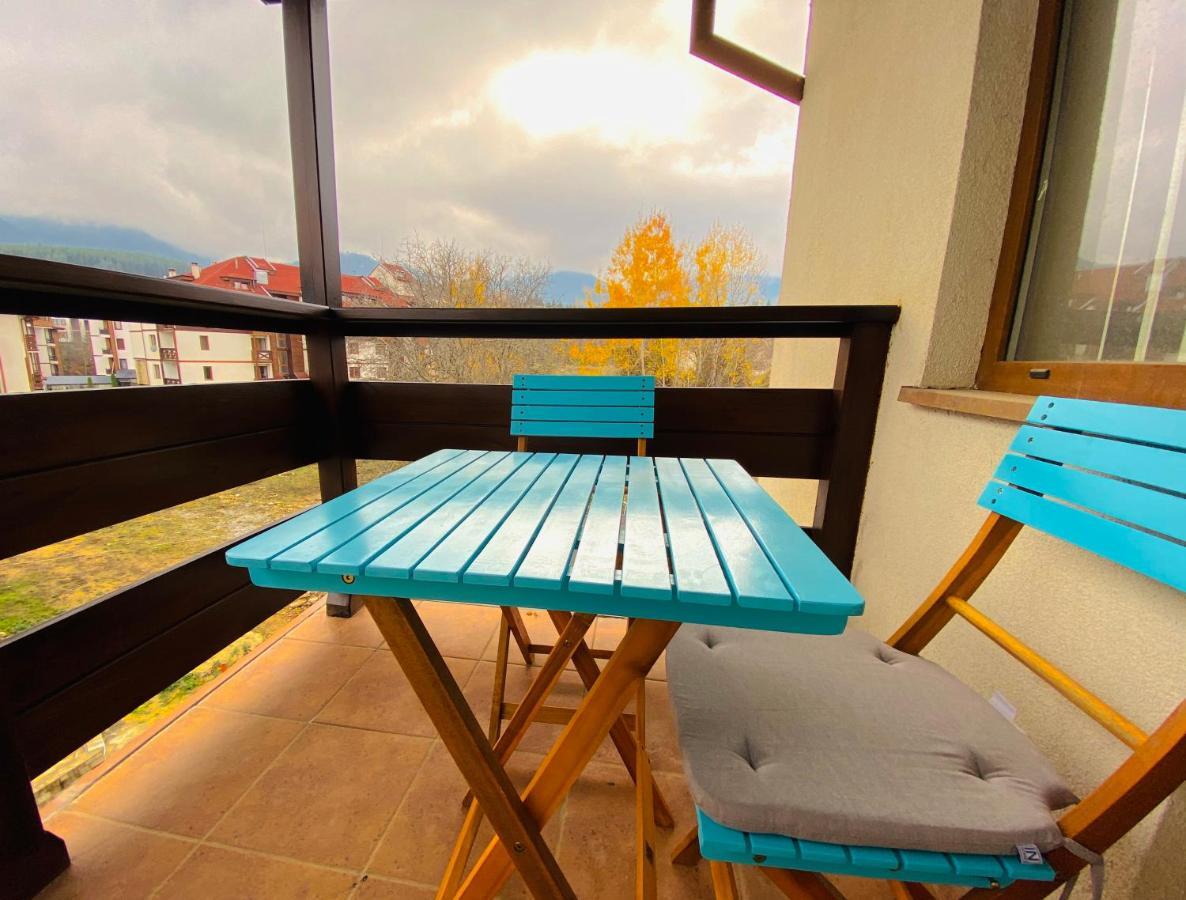 Charming Ski Apartments Near Gondola & Bar Street, Cedar Lodge 1 Complex Bansko Bagian luar foto