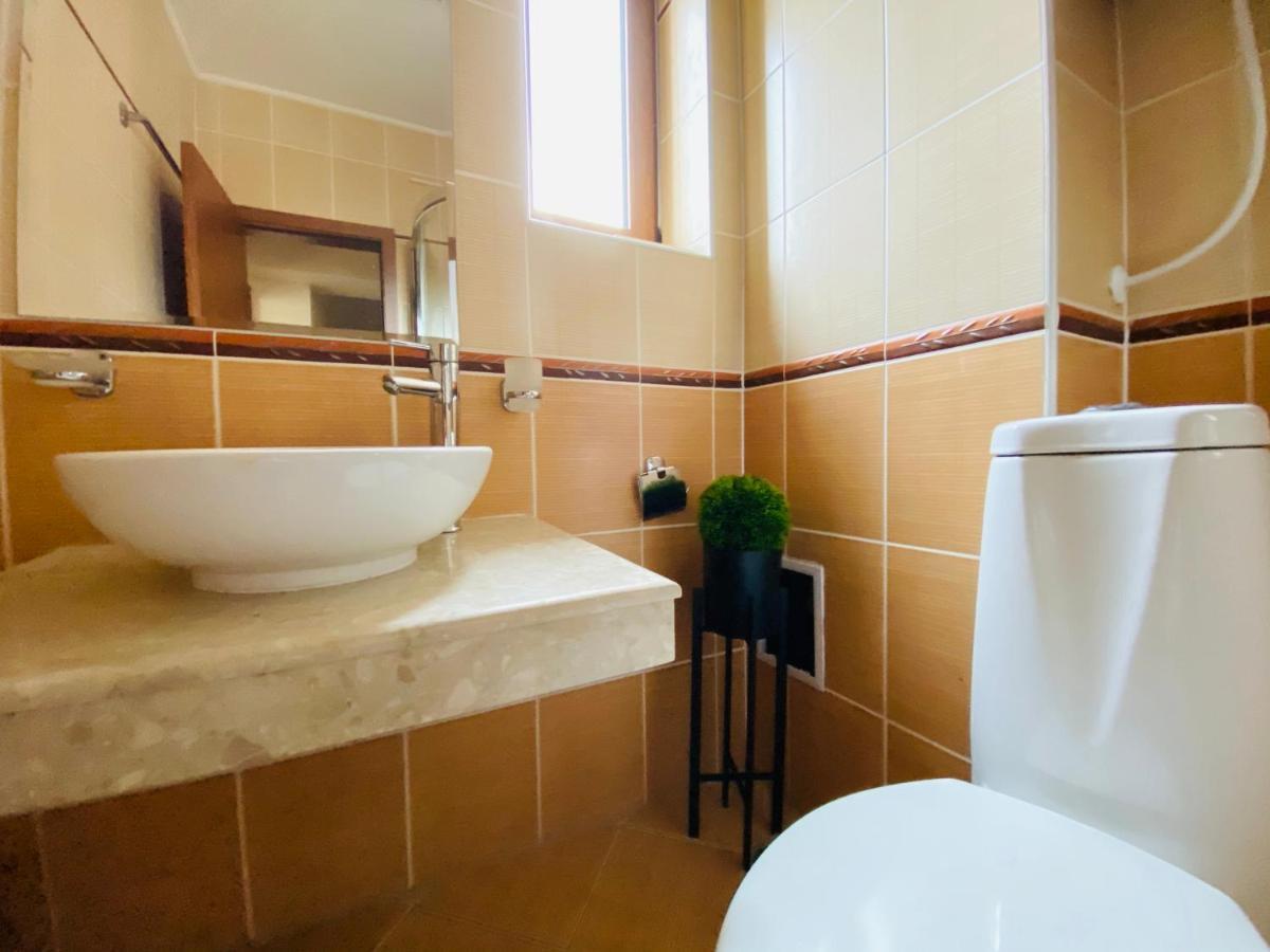 Charming Ski Apartments Near Gondola & Bar Street, Cedar Lodge 1 Complex Bansko Bagian luar foto