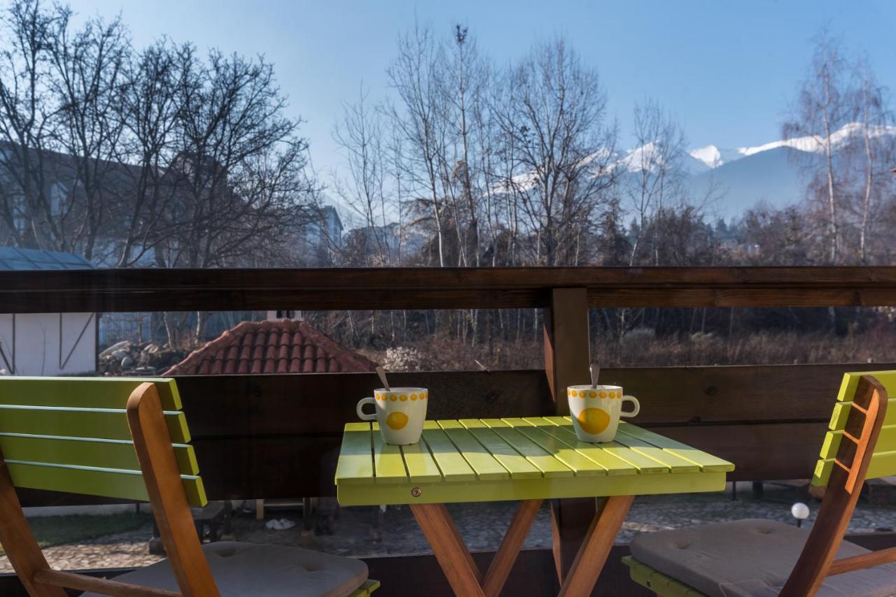 Charming Ski Apartments Near Gondola & Bar Street, Cedar Lodge 1 Complex Bansko Bagian luar foto
