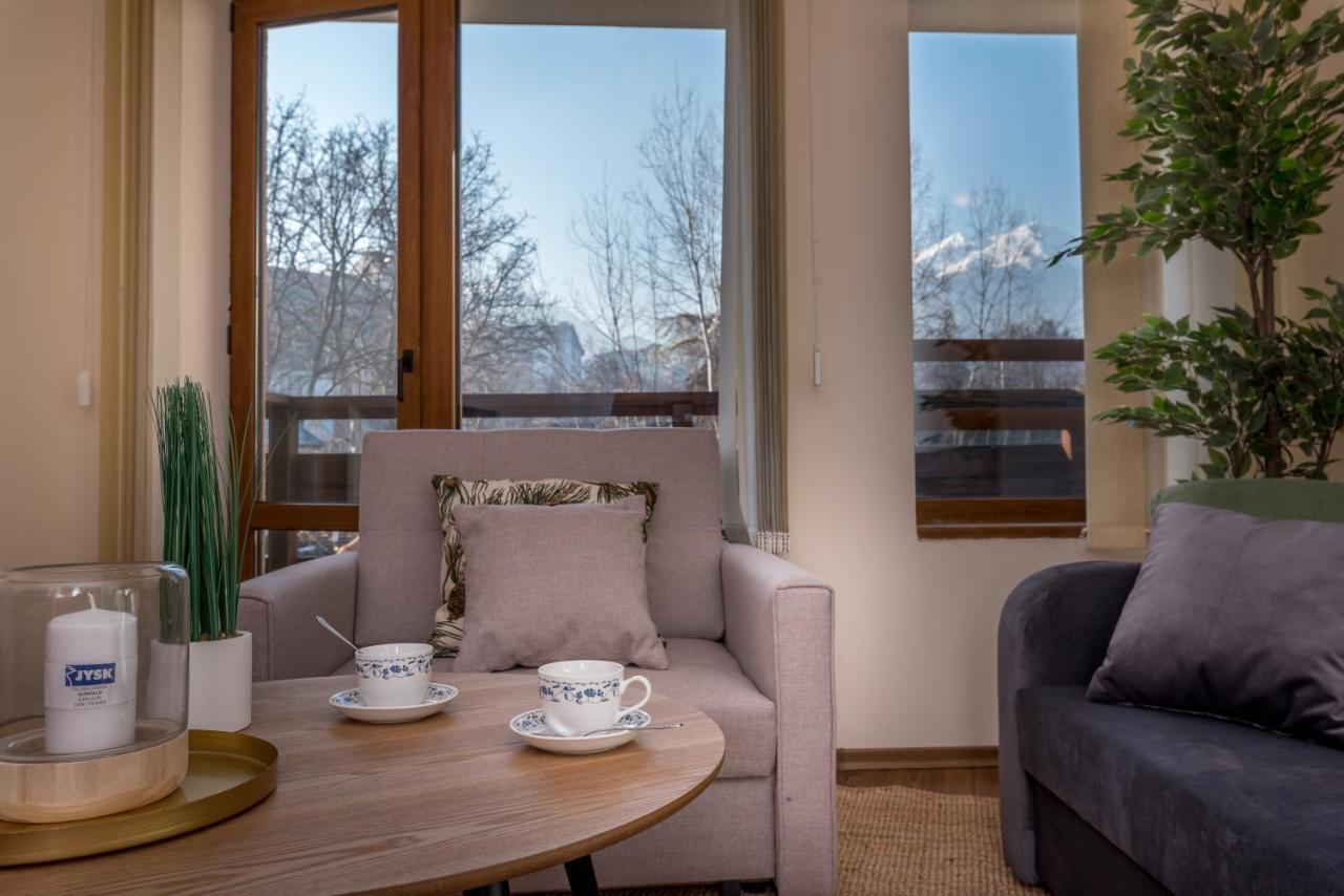 Charming Ski Apartments Near Gondola & Bar Street, Cedar Lodge 1 Complex Bansko Bagian luar foto