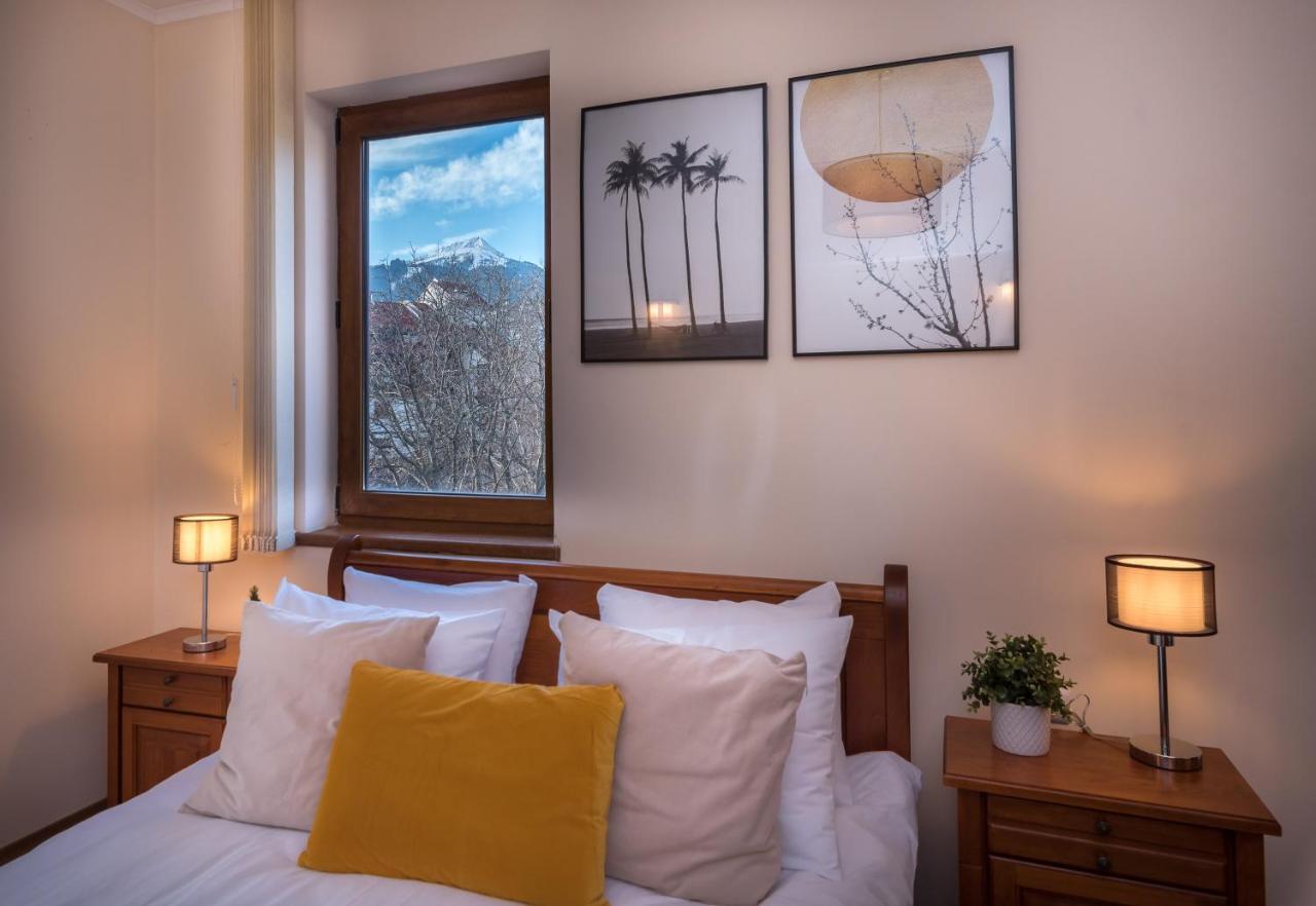 Charming Ski Apartments Near Gondola & Bar Street, Cedar Lodge 1 Complex Bansko Bagian luar foto